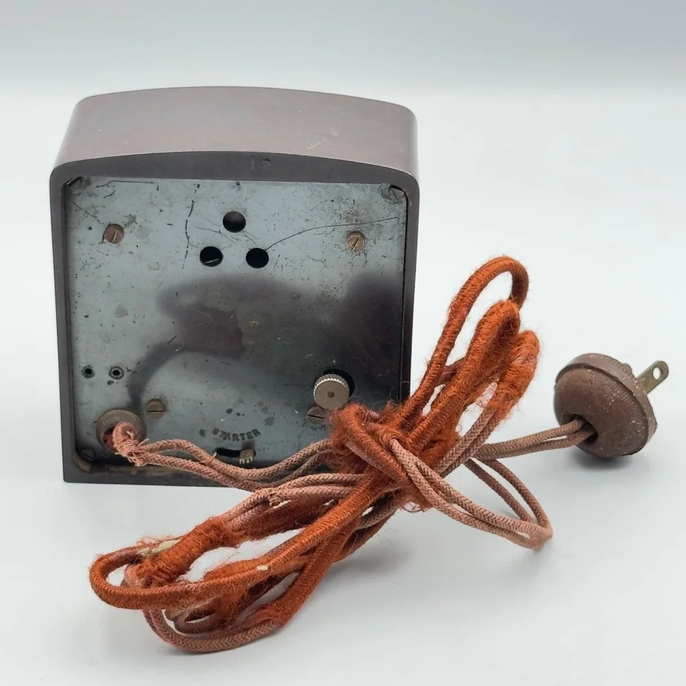 Vintage Elm City Electric Clock New Haven Bakelite Art Deco Brown Square 1930s